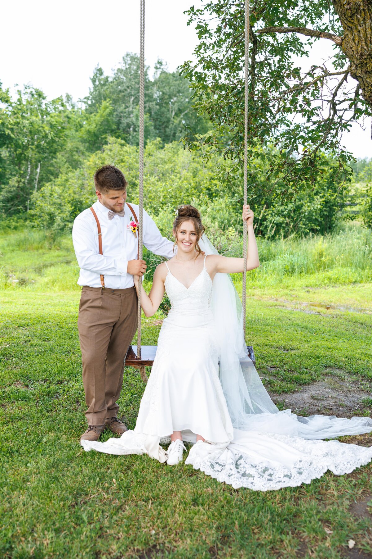 953-BekaMatthew-Wedding-Photographer-St-Cloud-Brainerd-MN-MindiJenningsPhotography