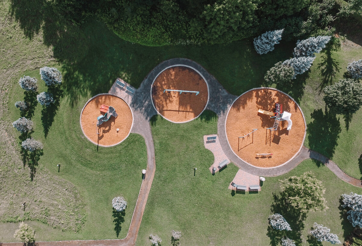 droneflyernick-8UfHz77ortc-unsplash 2
