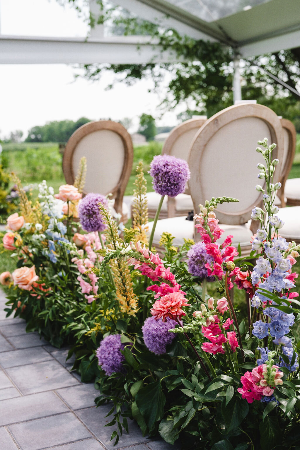 Etre Farms Colorful Summer Wedding in SoutWest Michigan_6