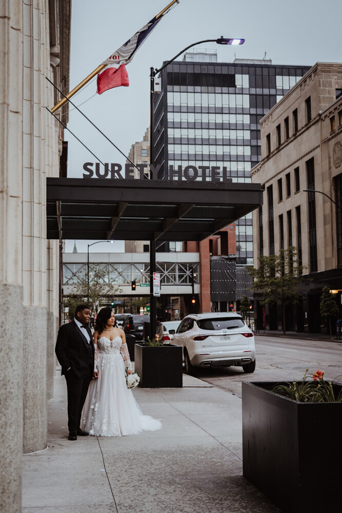 des-moines-wedding-photographer-surety-hotel-portrait-storyteller-collective-photo-co