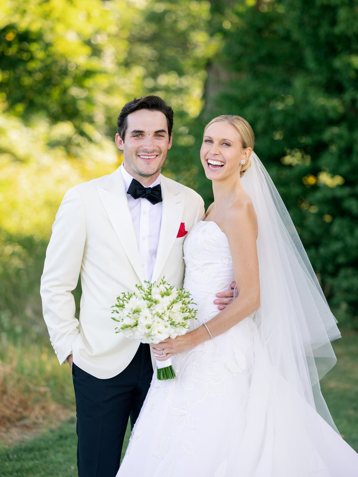 shoreacres-lake-bluff-tent-wedding-by-olivialeigh-29