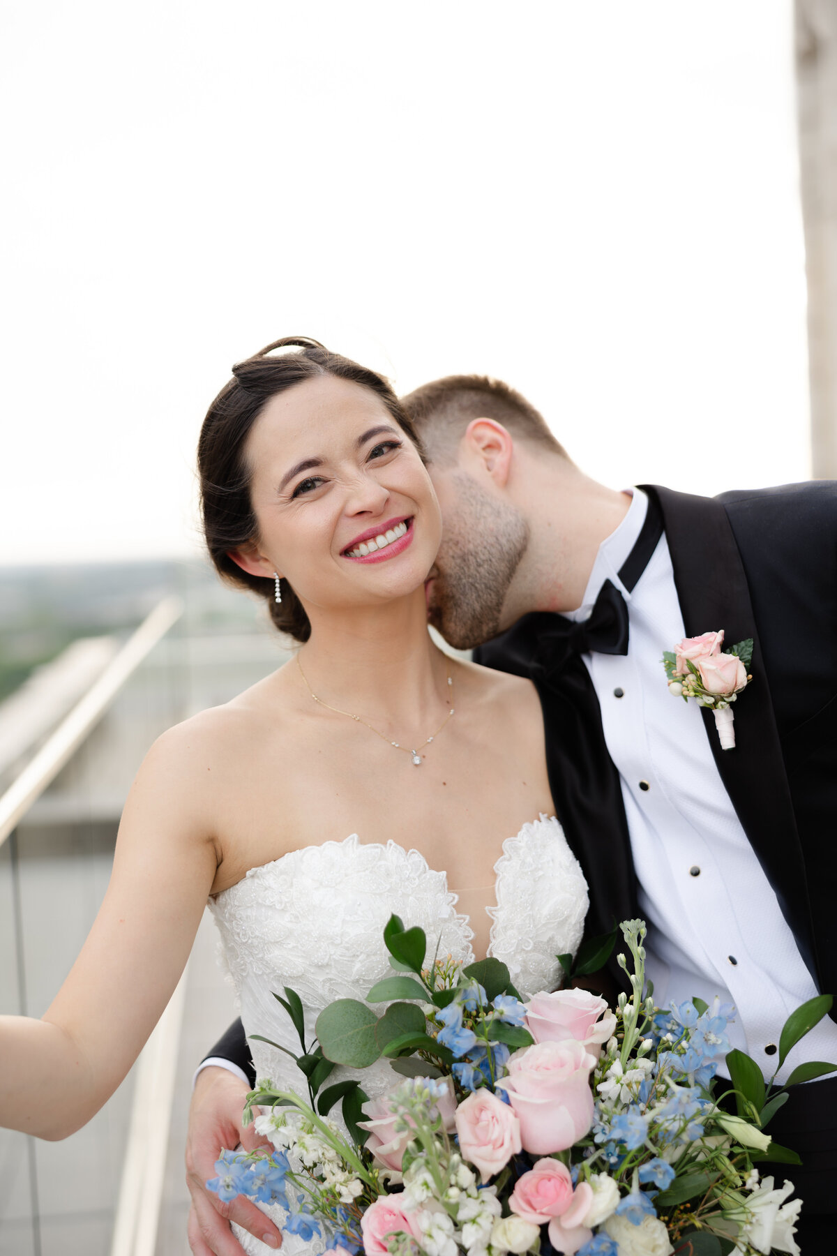 luxury hotel kansas city wedding -80