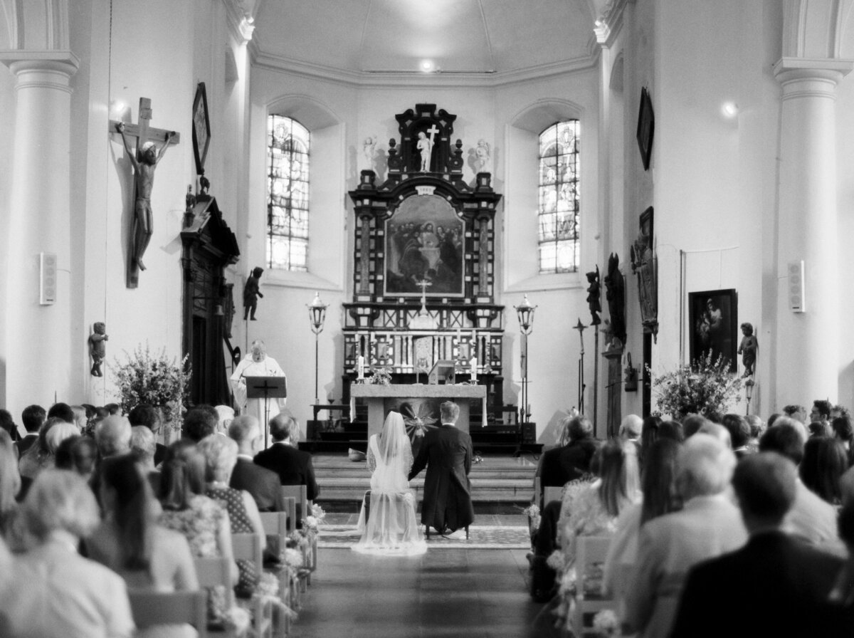 111-Olivia_Poncelet-Film-Photographer-Mariage-Chateau-de-la-Rocq-RH-WEB-72