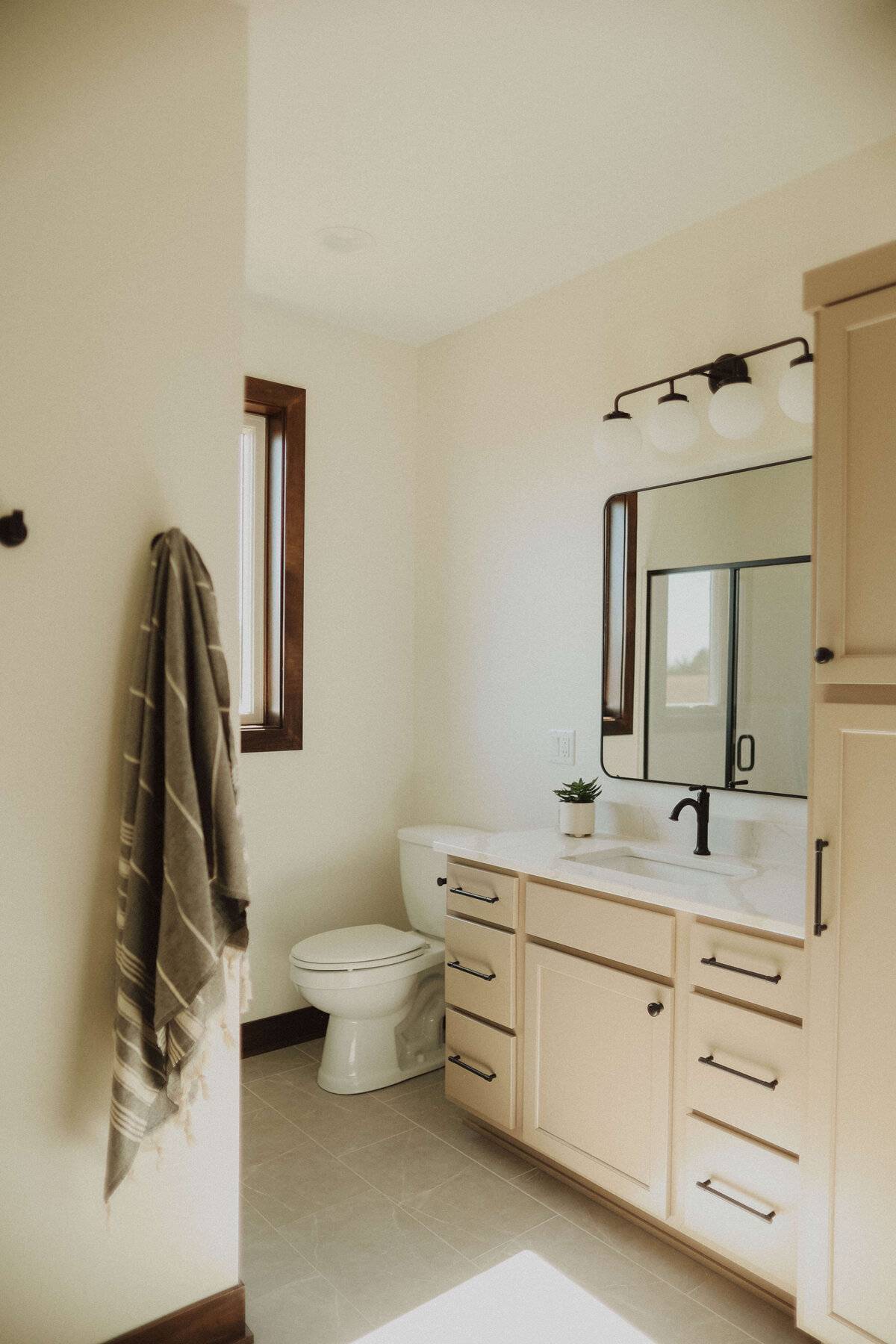 2263-Wagon-Rd-Panora-Central-Iowa-Custom-Home-JRL-Builders-3F1A1229