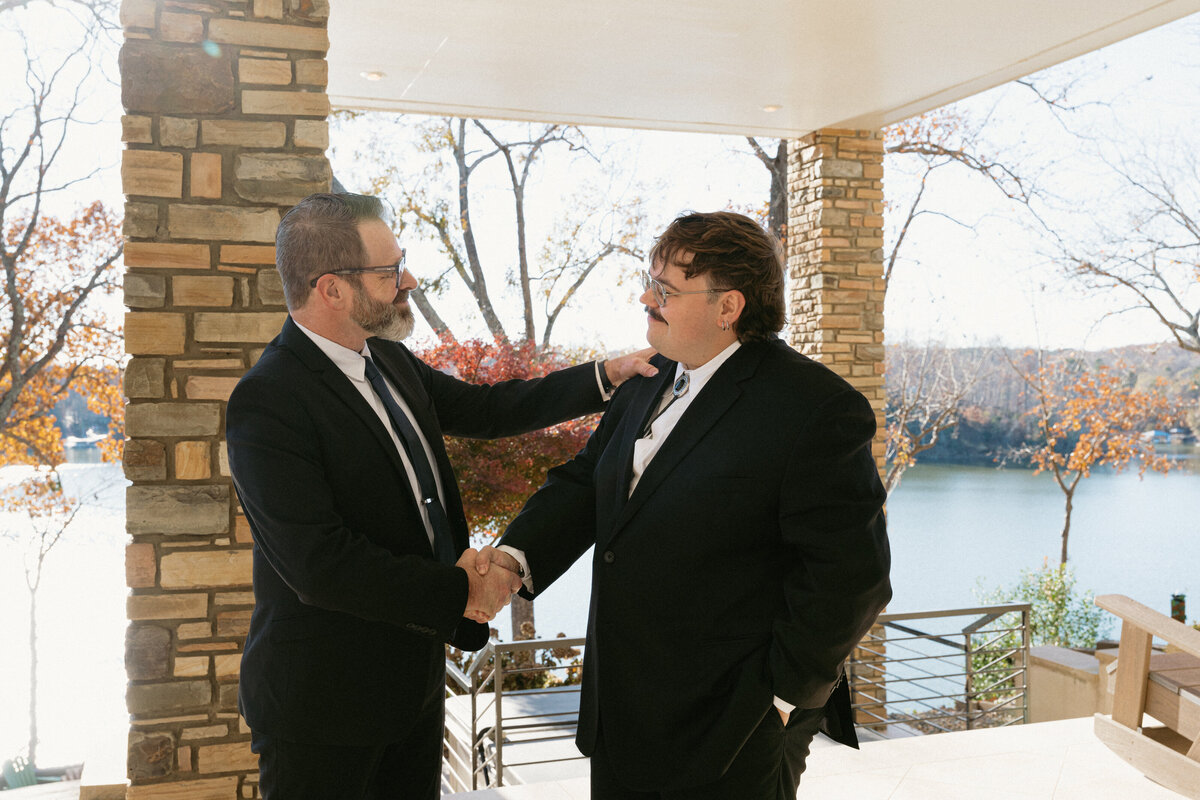 bay-wedding-statesville-NC-elopement-lizarrietaphotography-82