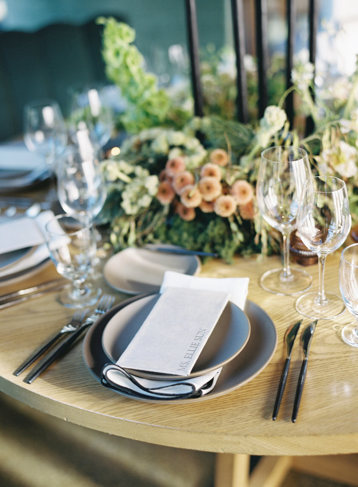 estate-yountville-personalized-place-setting-wedding-detail -3 