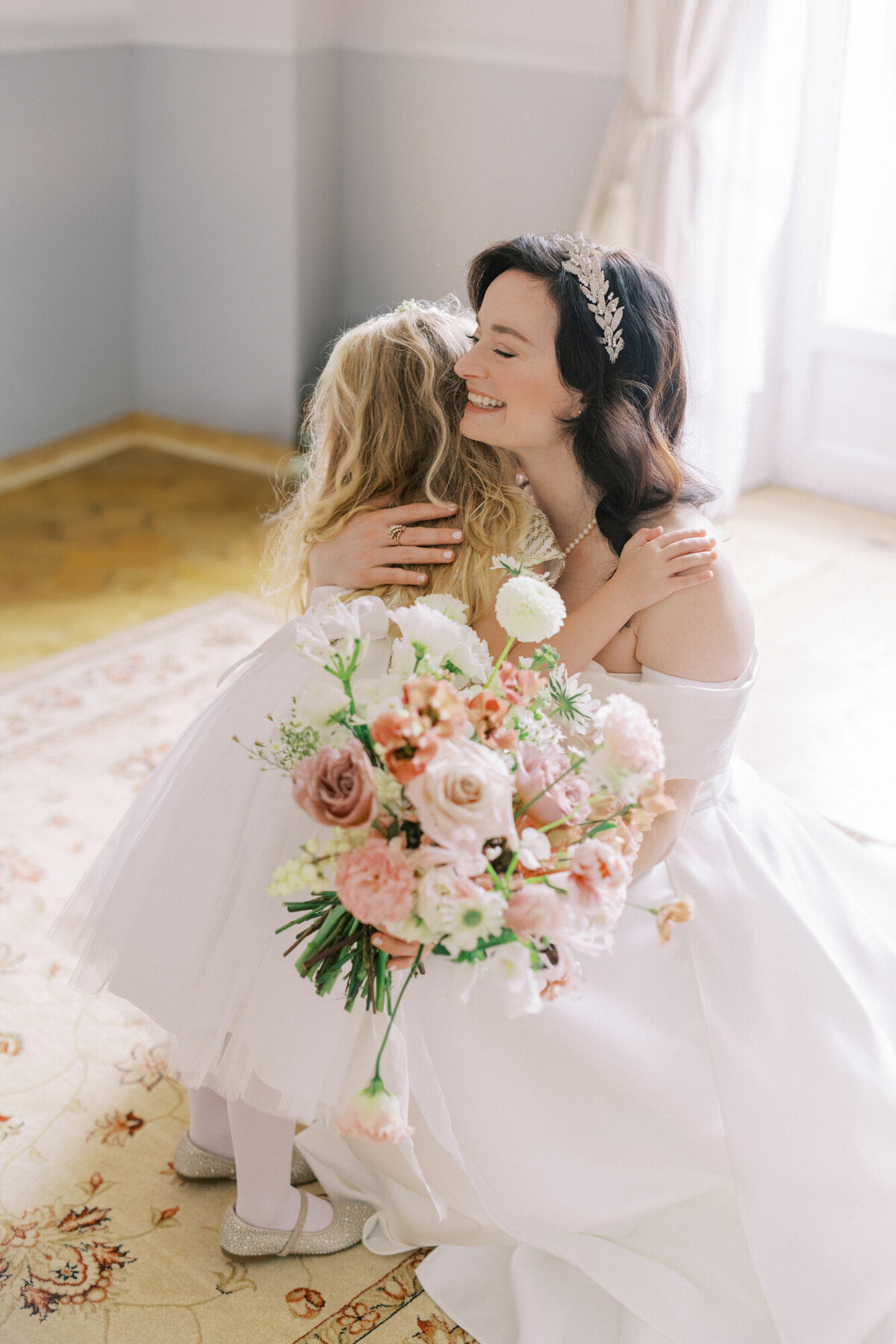 Maïlys Fortune Photography Husband Wife Wedding Weddings Photography France Switzerland Italy Timeless Dreamy Imagery Bilingual French English Destination Weddings Destination Wedding Provence French Riviera Paris Lake Como Tuscany141
