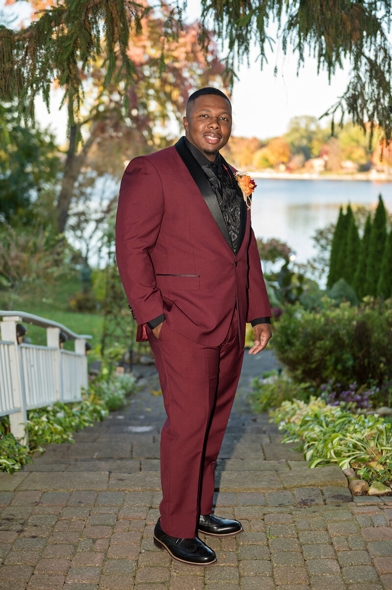 Detroit Wedding Photographer Victoria Wedding Chapel-025