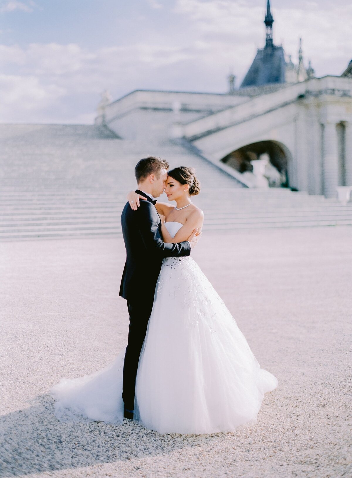chateau-de-chantilly-luxury-wedding-phototographer-in-paris (50 of 59)
