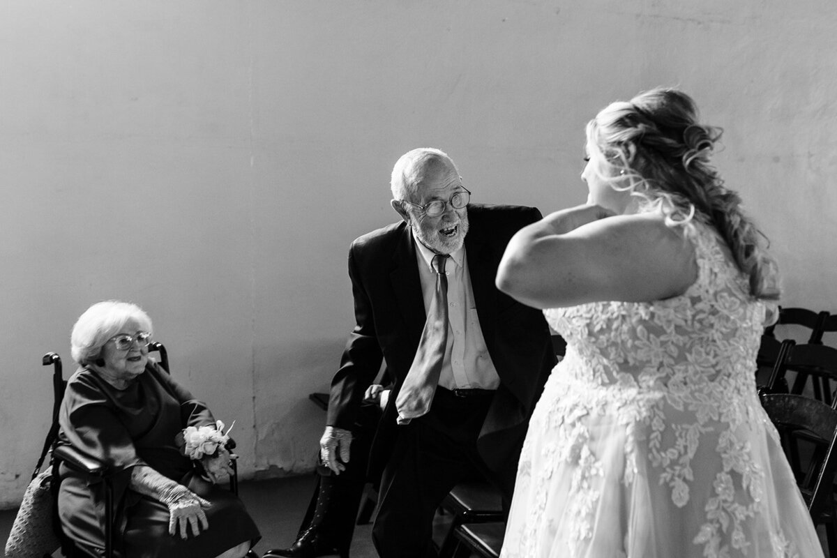 reTheBurrowWeddingPhotography-289