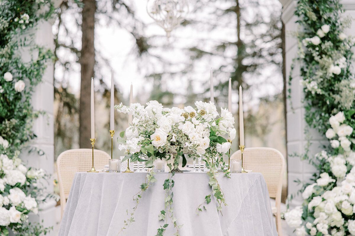 raven-alexandra-signature-weddings-calgary-banff-jasper-alberta-saskatoon-saskatchewan-luxury-wedding-planner-homepage-slideshow-2