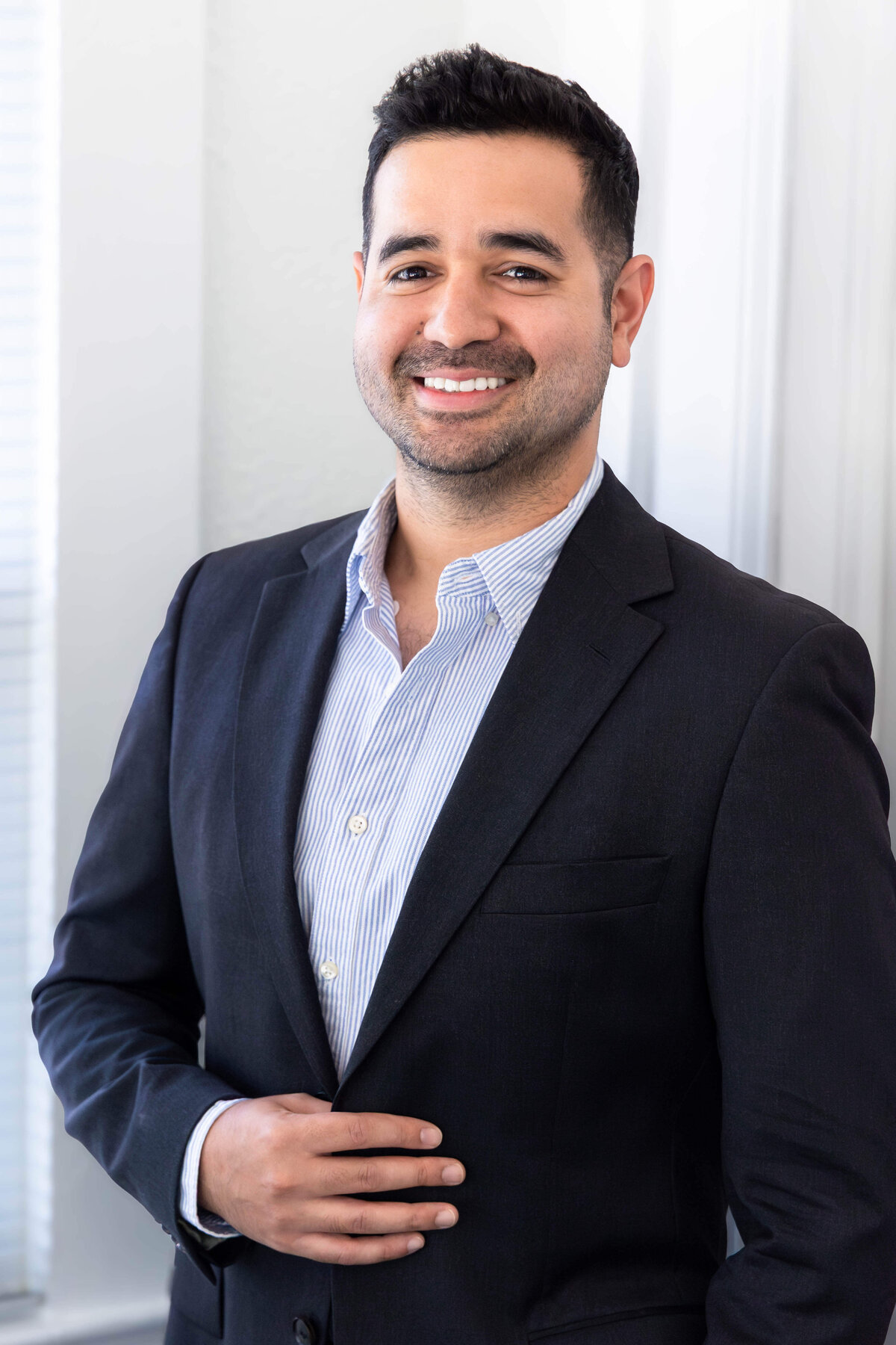 LolaCottoPhotography-image_meninbusinessphotography.png
