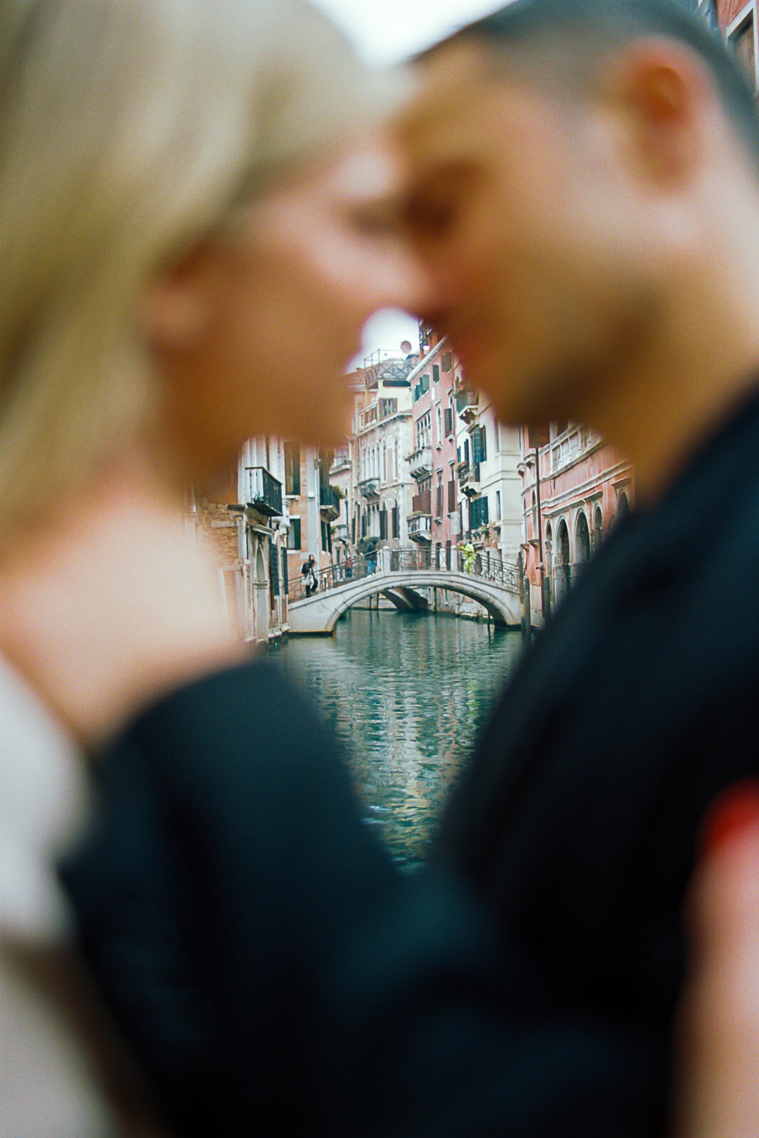 venice-italy-couple-photographer-fashion-editorial7