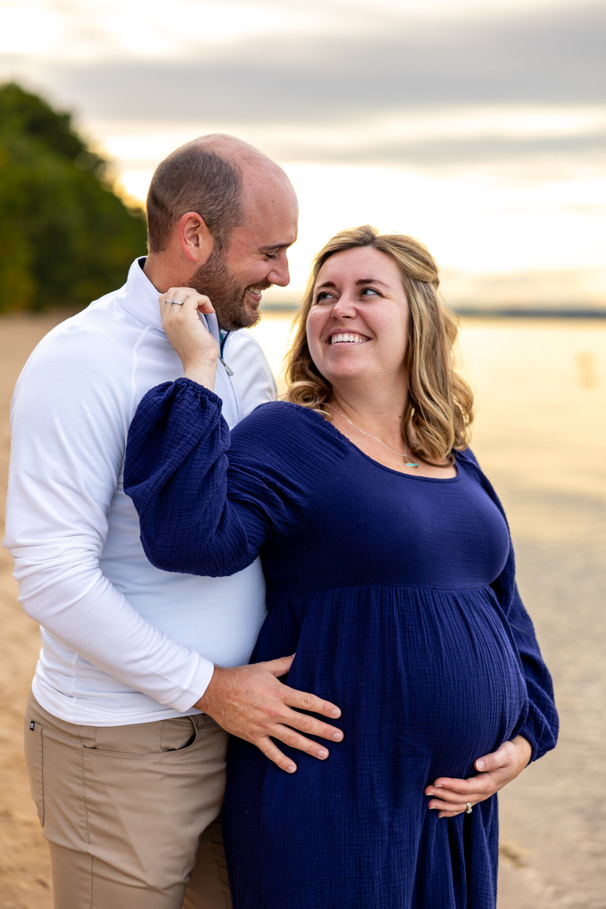 10-05-23 Amanda and Tyler Maternity Photos at Old Mission Peninsula by Madi Taylor Photo-12
