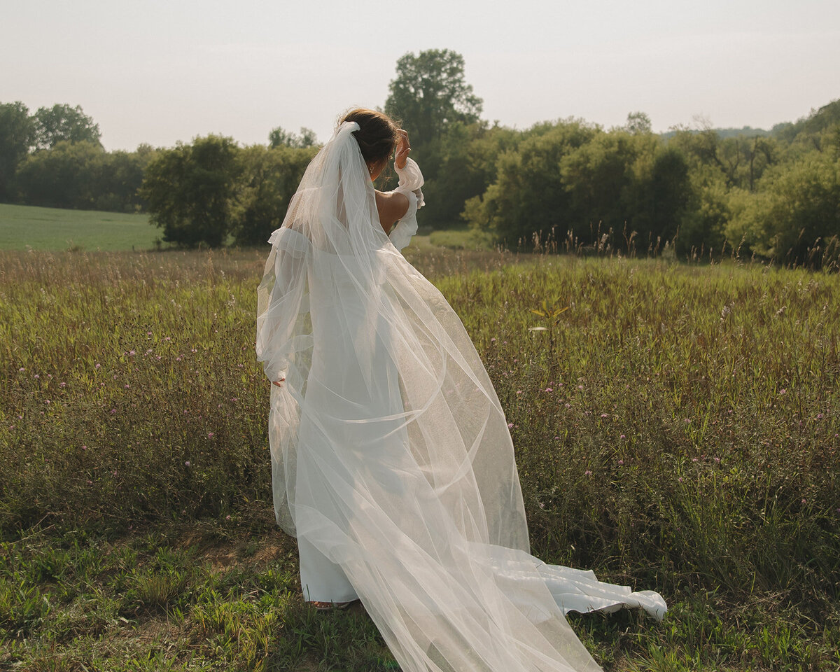 romantic-midwest-wedding-gab-tom-photo
