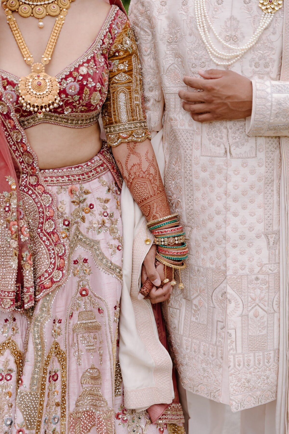Nichole-Babiez-Photography-wedding-photographer-indian-wedding-photographer-mendhi-sangeet-baraat-luxury-chicago-illinois-marriott-schaumburg-62