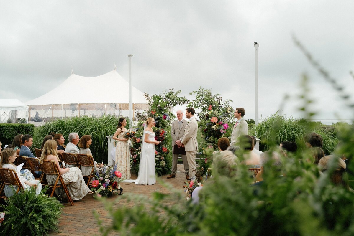 Wauwinet_Nantucket_Wedding_LevKuperman_058