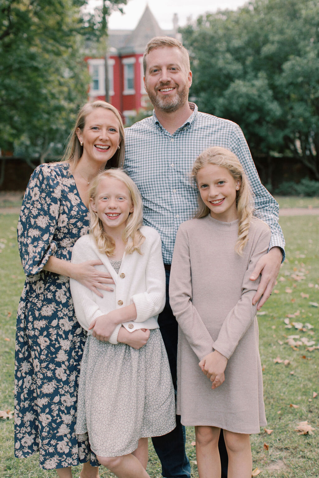 ChristianRumleyPhotography_LassiterFamily_FallMiniSession_BranchMusuemCourtayrd-18