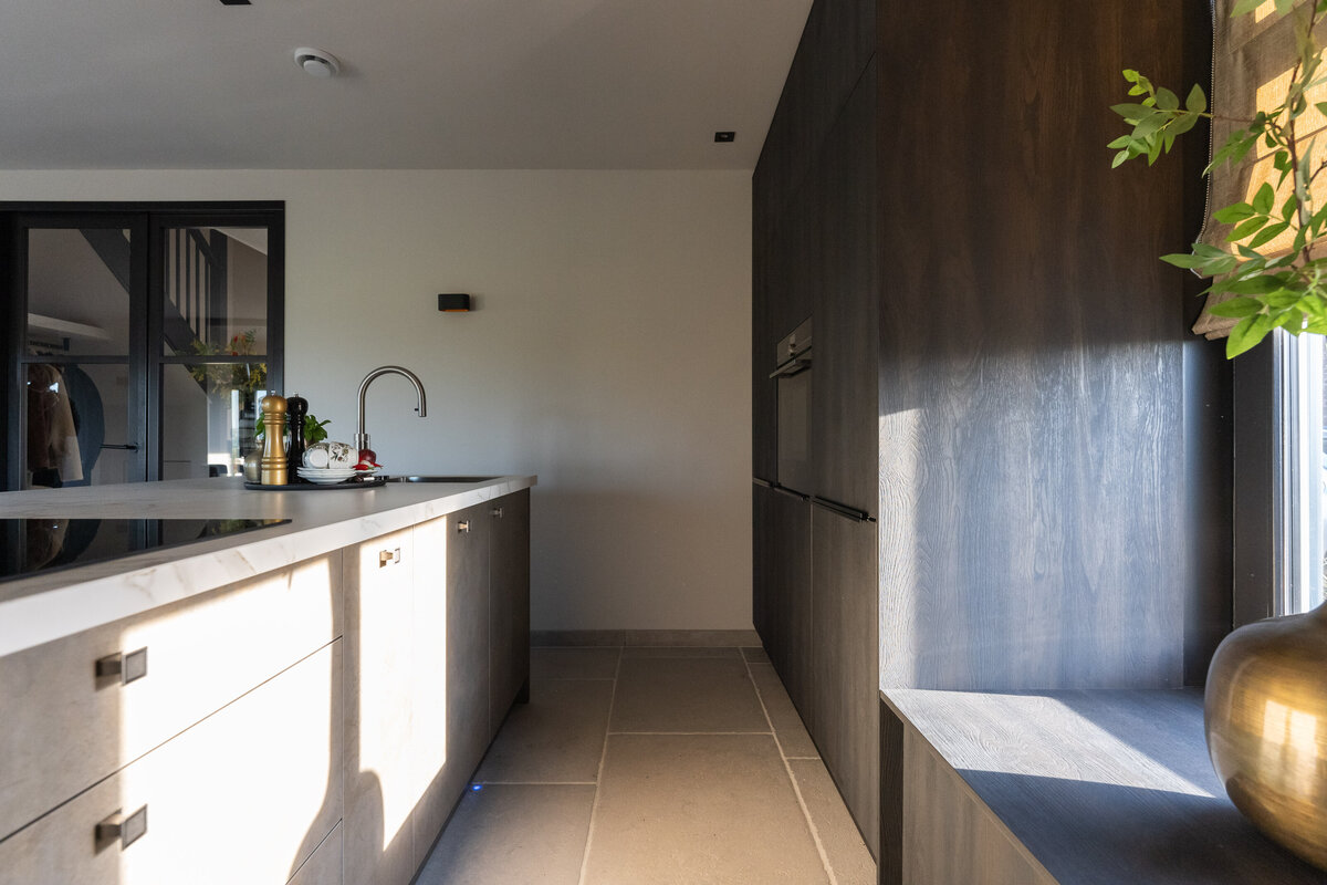 Keuken en interieur donker modern marmer (16)