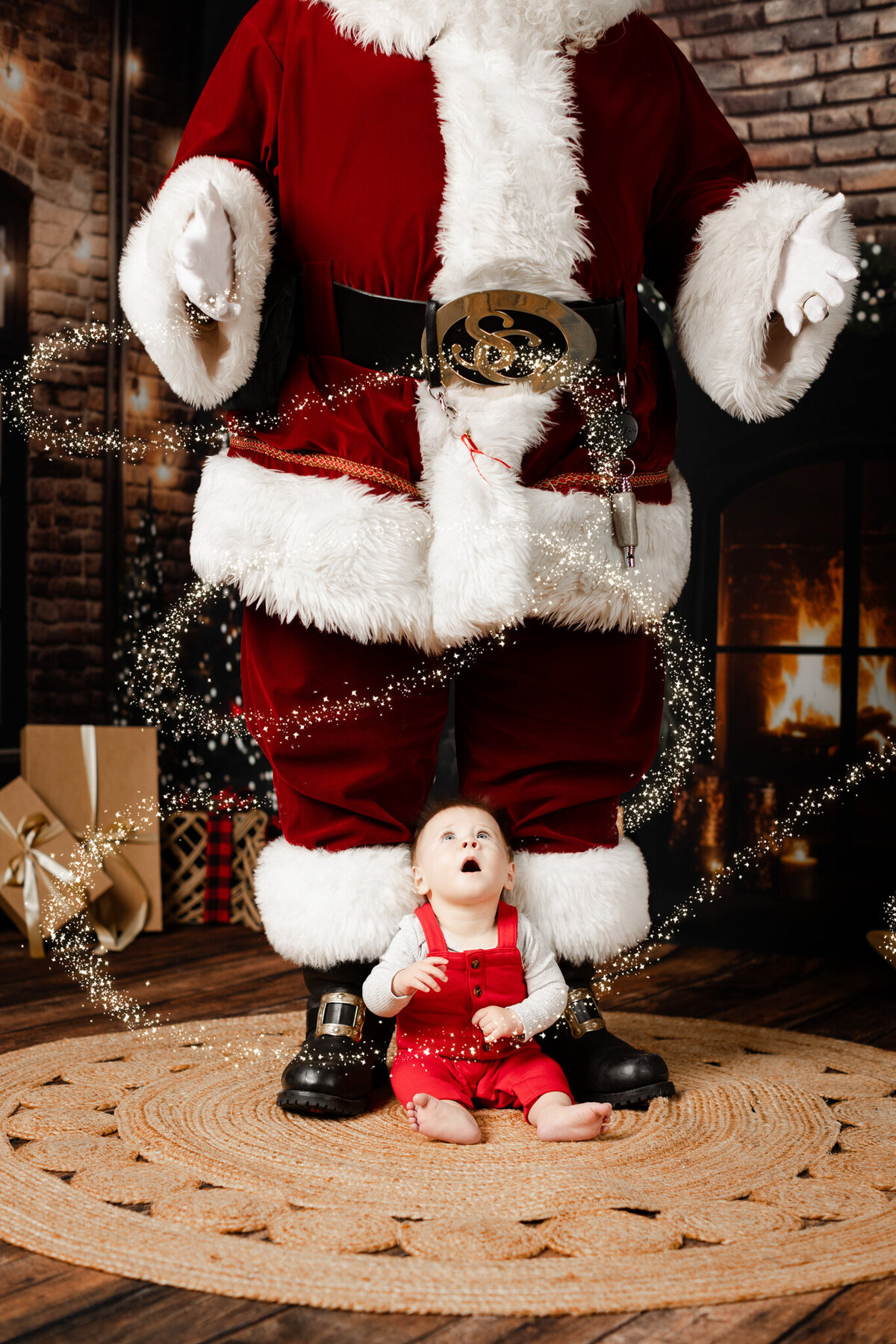 Best NWA holiday photographer, holiday portraits near me, Northwest Arkansas holiday photography, NW Arkansas holiday photos, NWA santa photos