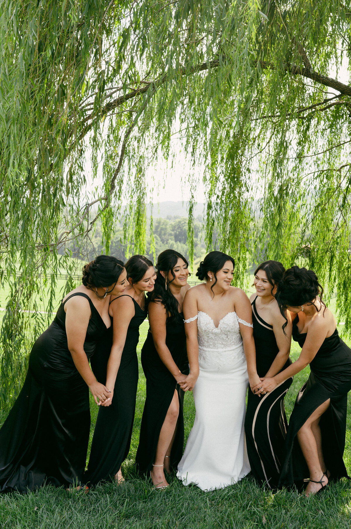 bridesmaids_bride_laughing_timeless_wedding