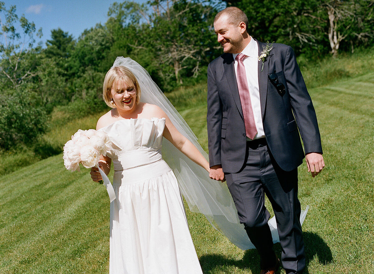 Georgia-Harrison-Great-Barrington-Wedding-17