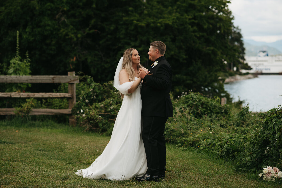 Chelsea-Brown-Photography-BC-Wedding-Photographer-435