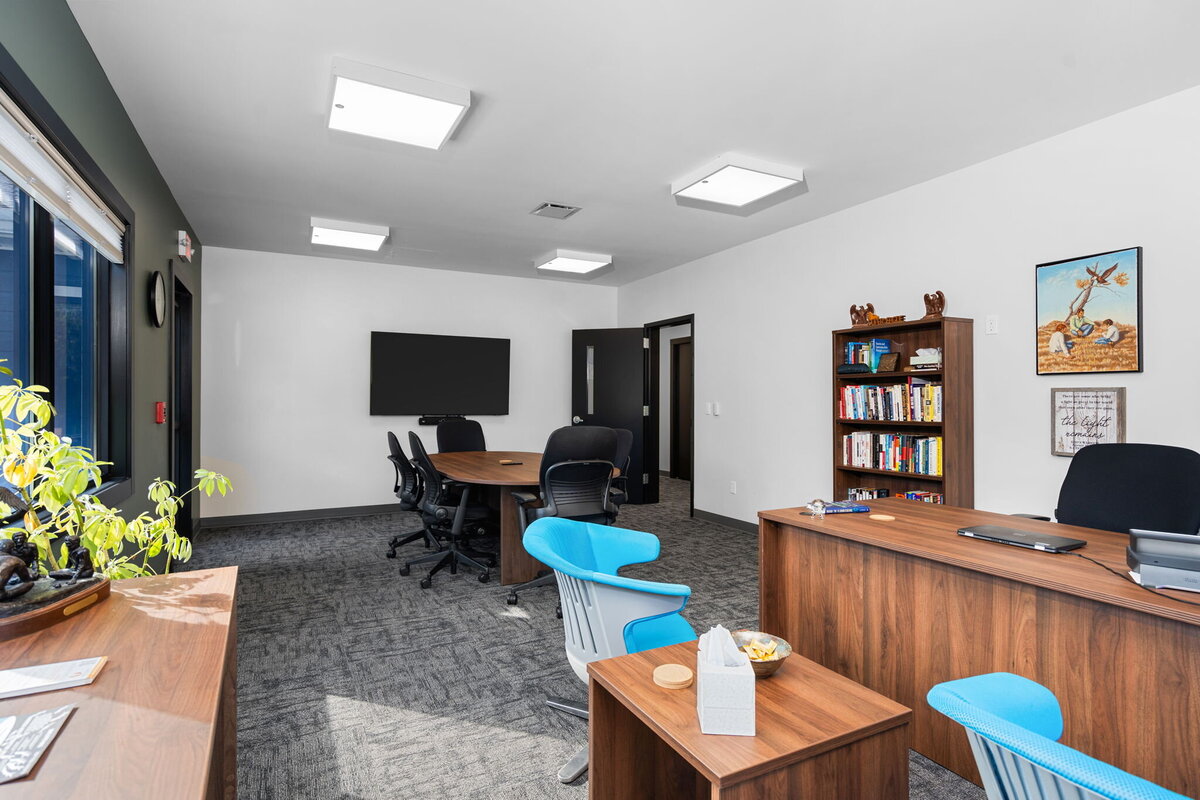 130-web-or-mls-JEL09008