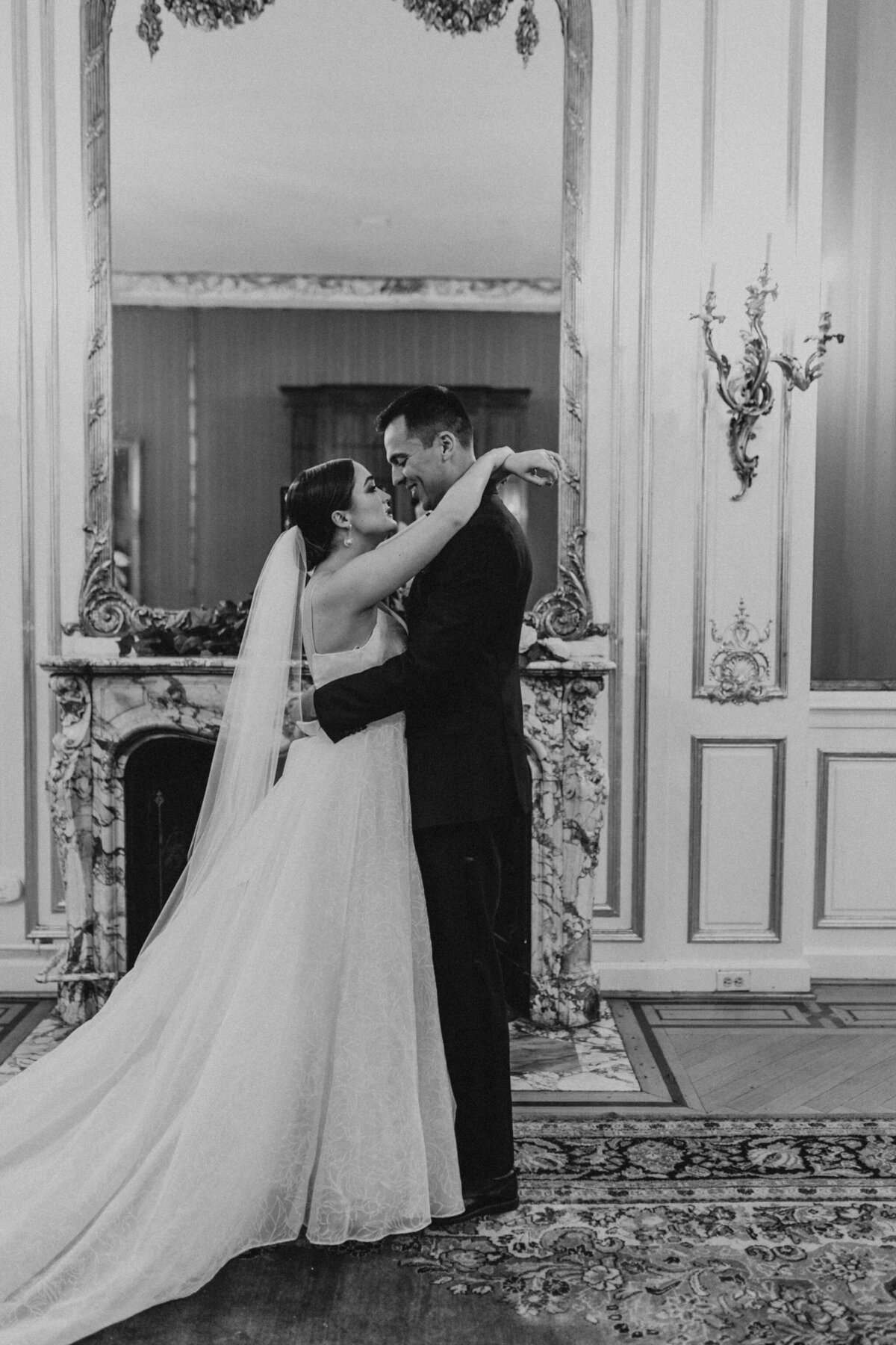 WELLING-FLORES.Wedding.EngineersClub-frstlk-57