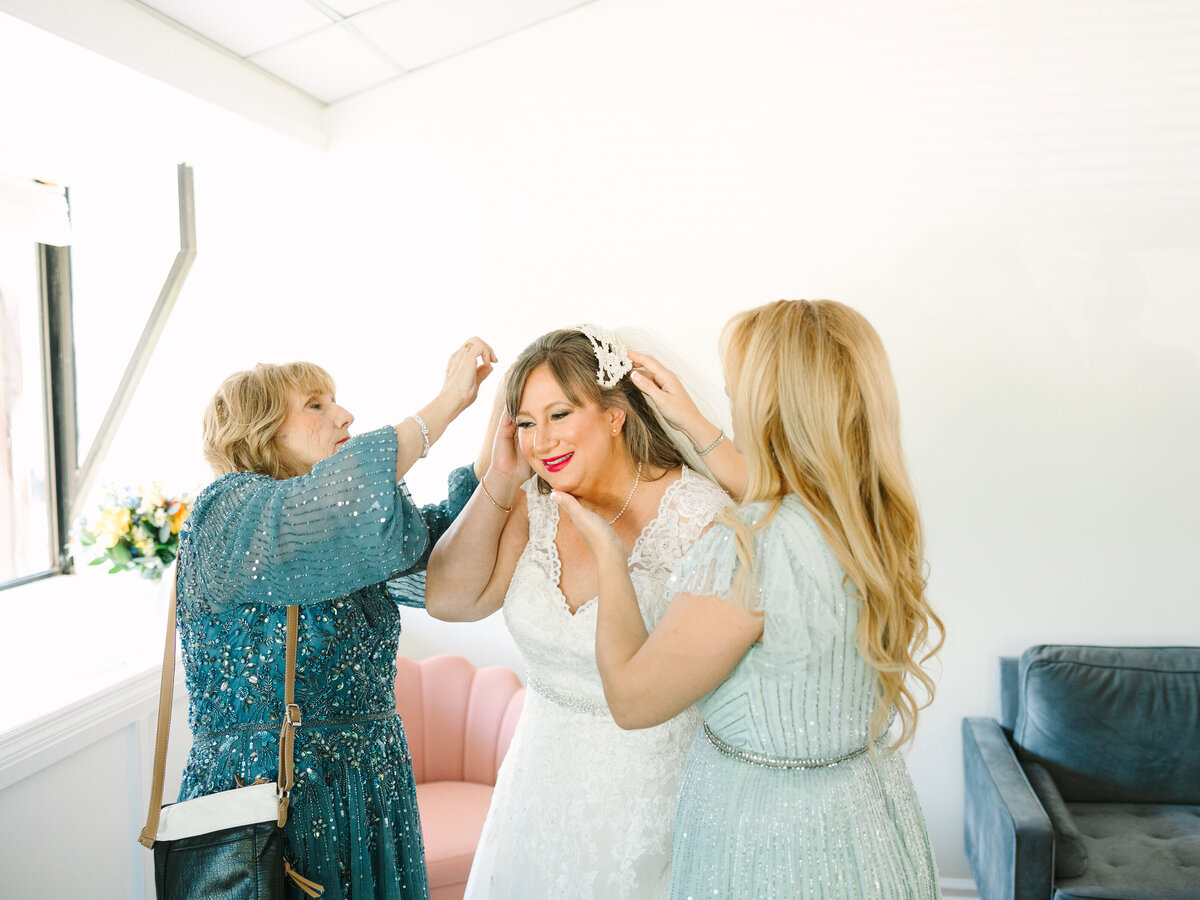 LAURA PEREZ PHOTOGRAPHY LLC EPPING FOREST YACHT CLUB WEDDINGS ADINA AND WES-39