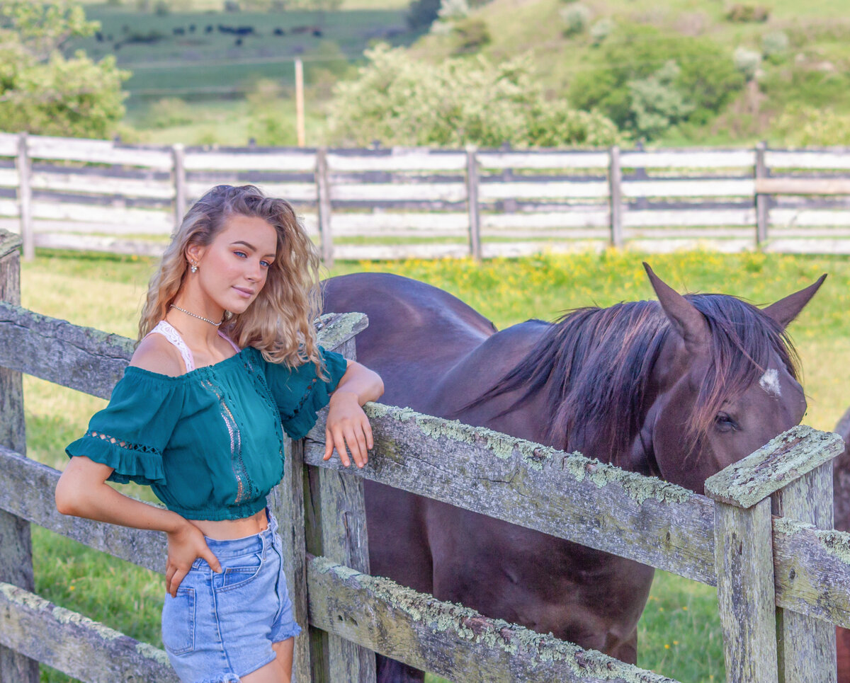 2020JocelyneSummerSenior_socialmedia-7290