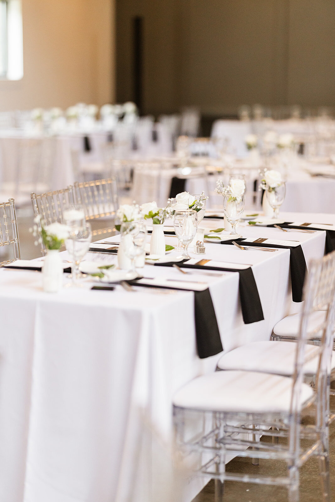 Best Cleveland Luxury Wedding Photographer LIndsey Ramdin LAR Weddings Pittsburgh Wedding Photographer Ohio Romantic Weddings105
