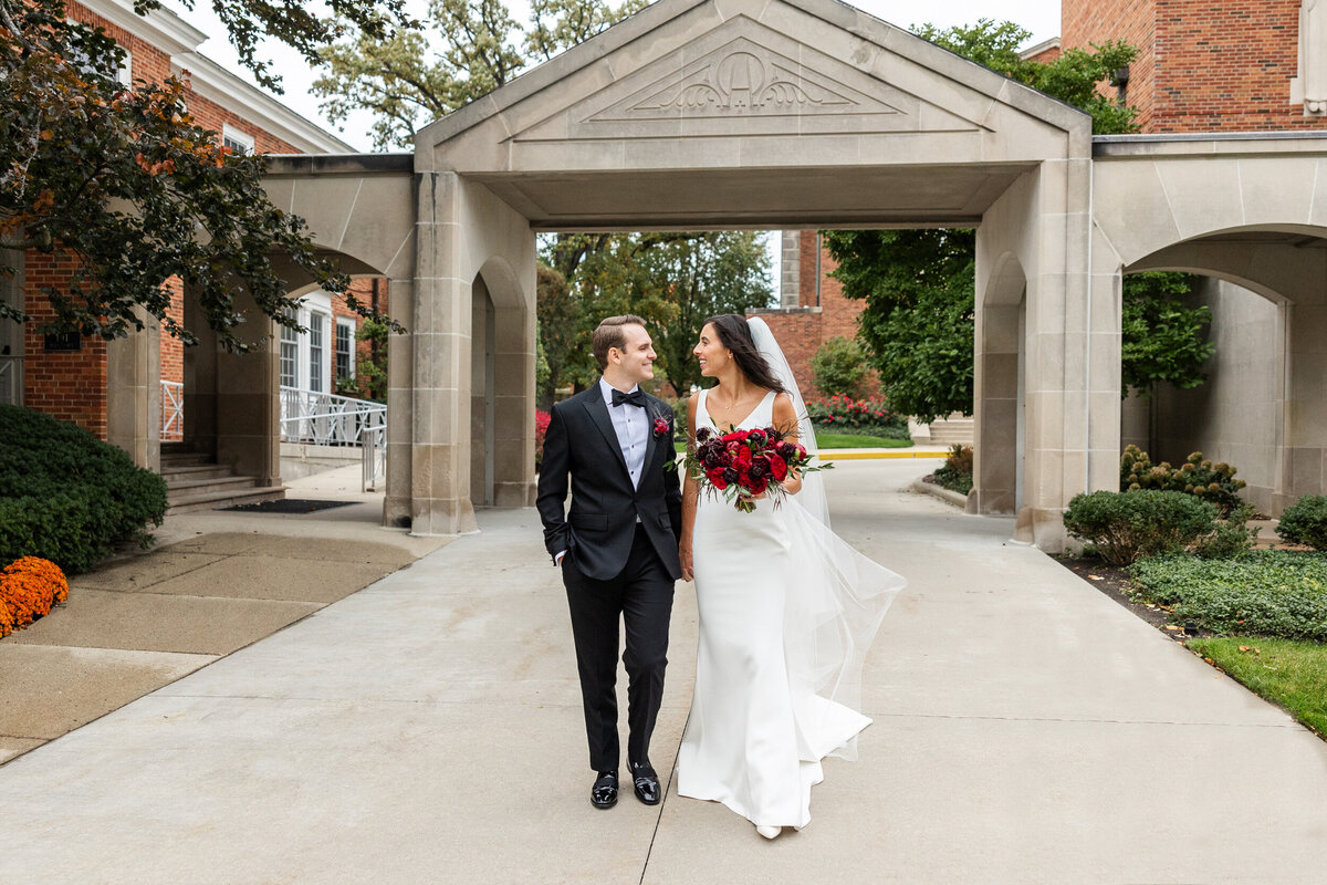 four-seasons-chicago-fall-wedding-alex-ferreri--35