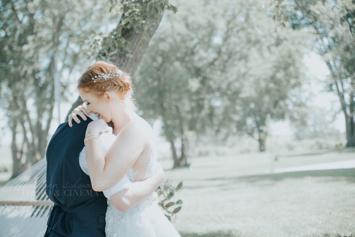 first look _ alaynna ann schwartz _ harpors vinyard _ iowa photographer _ playlife photography_0224