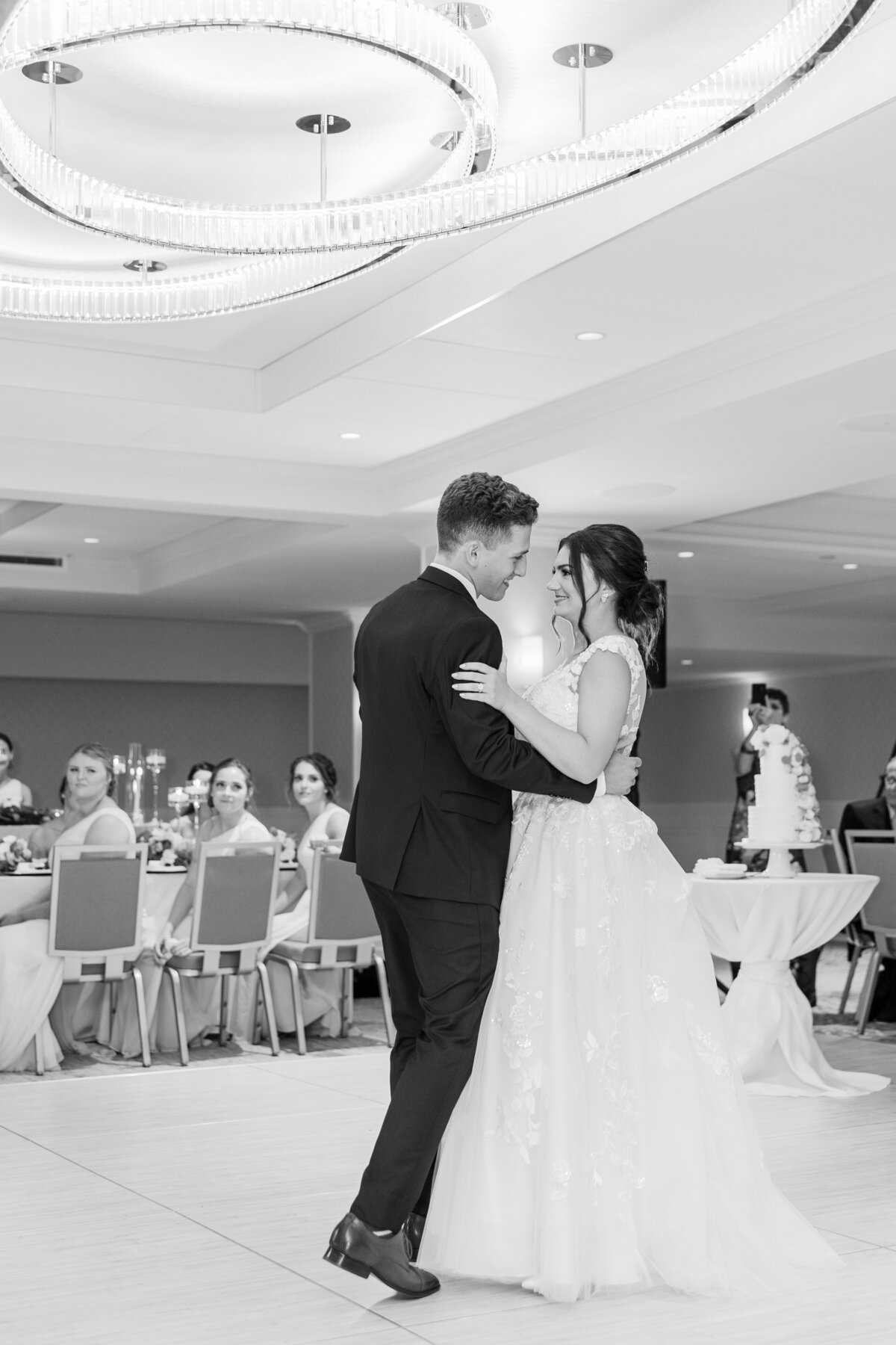 detroit-downtown-wedding-michigan-bride-groom-sweetest-heart-of-mary-church33