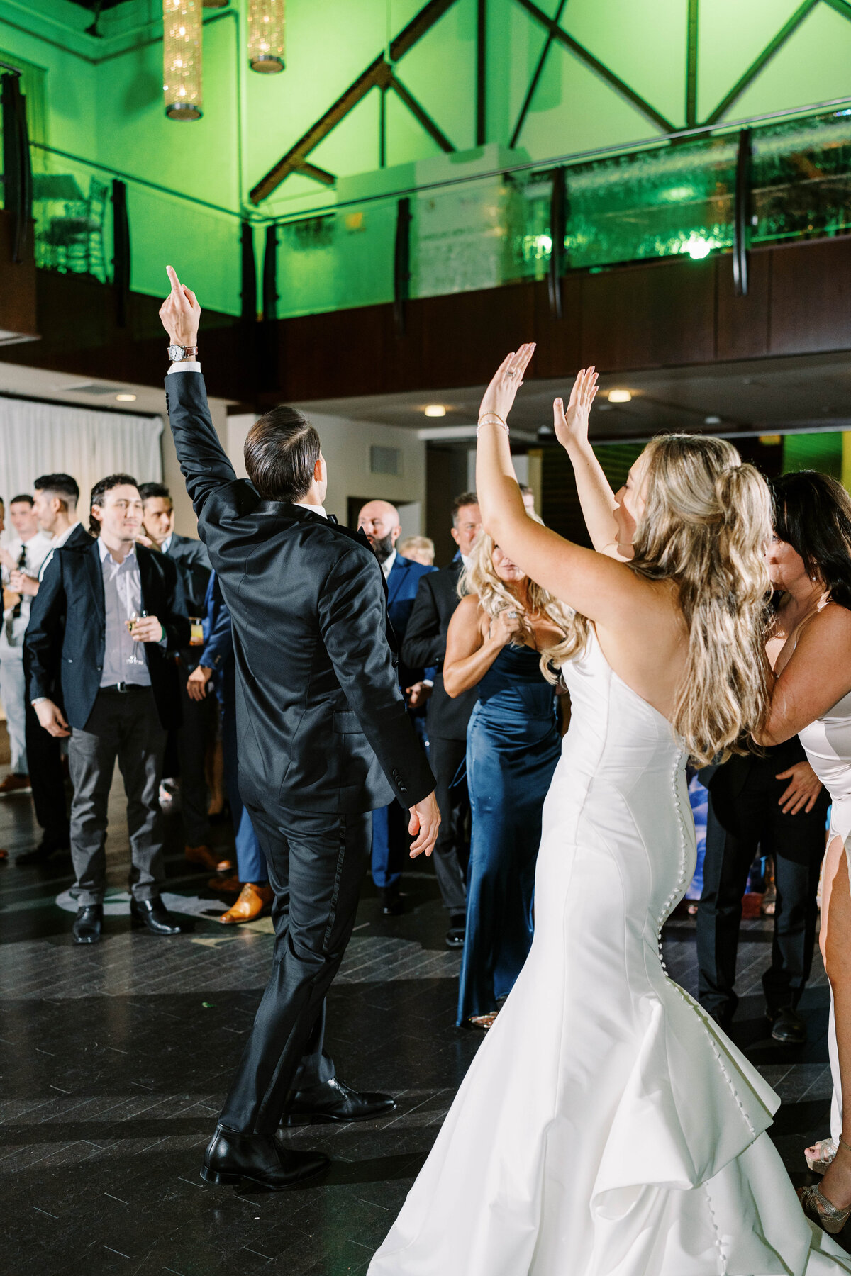 Phoenixville-Foundry-Romantic-Fall-Wedding-Photographer-Reception-Party-Photos_163