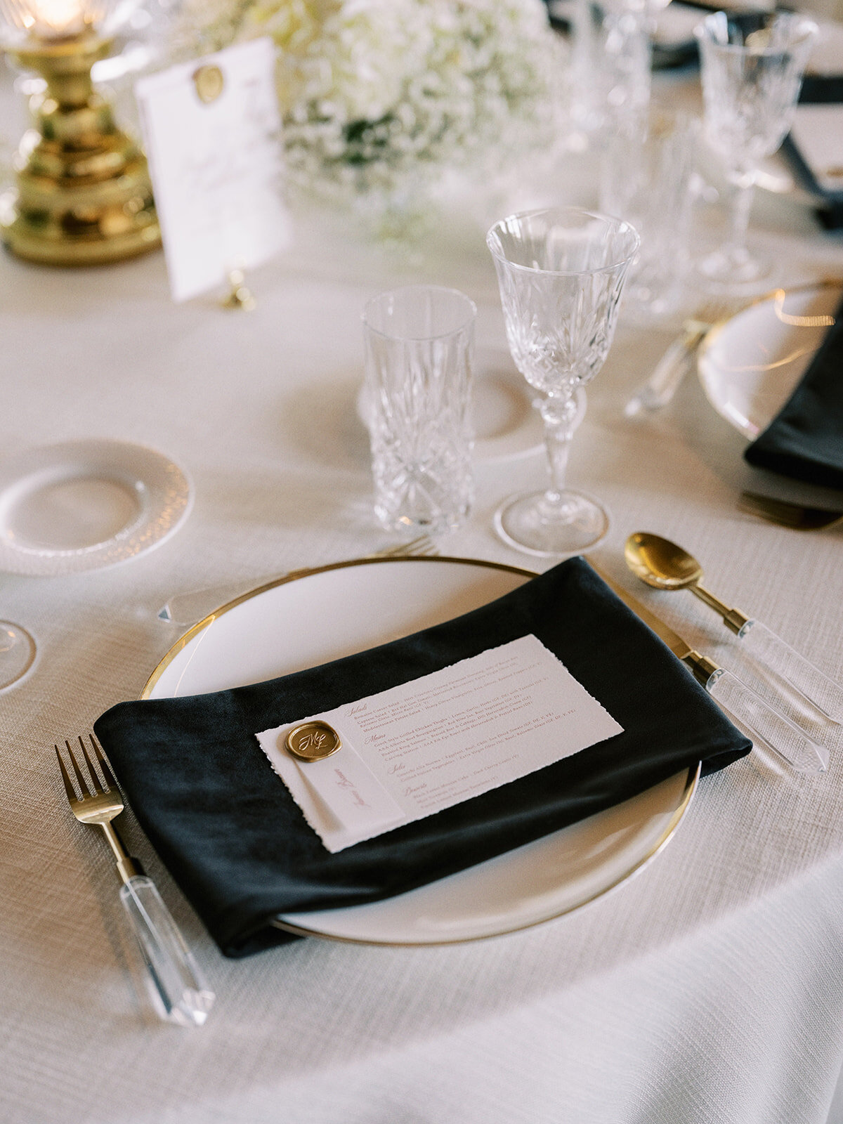 raven-alexandra-signature-weddings-calgary-banff-jasper-alberta-saskatoon-saskatchewan-luxury-wedding-planner-m-and-l-wedding-386