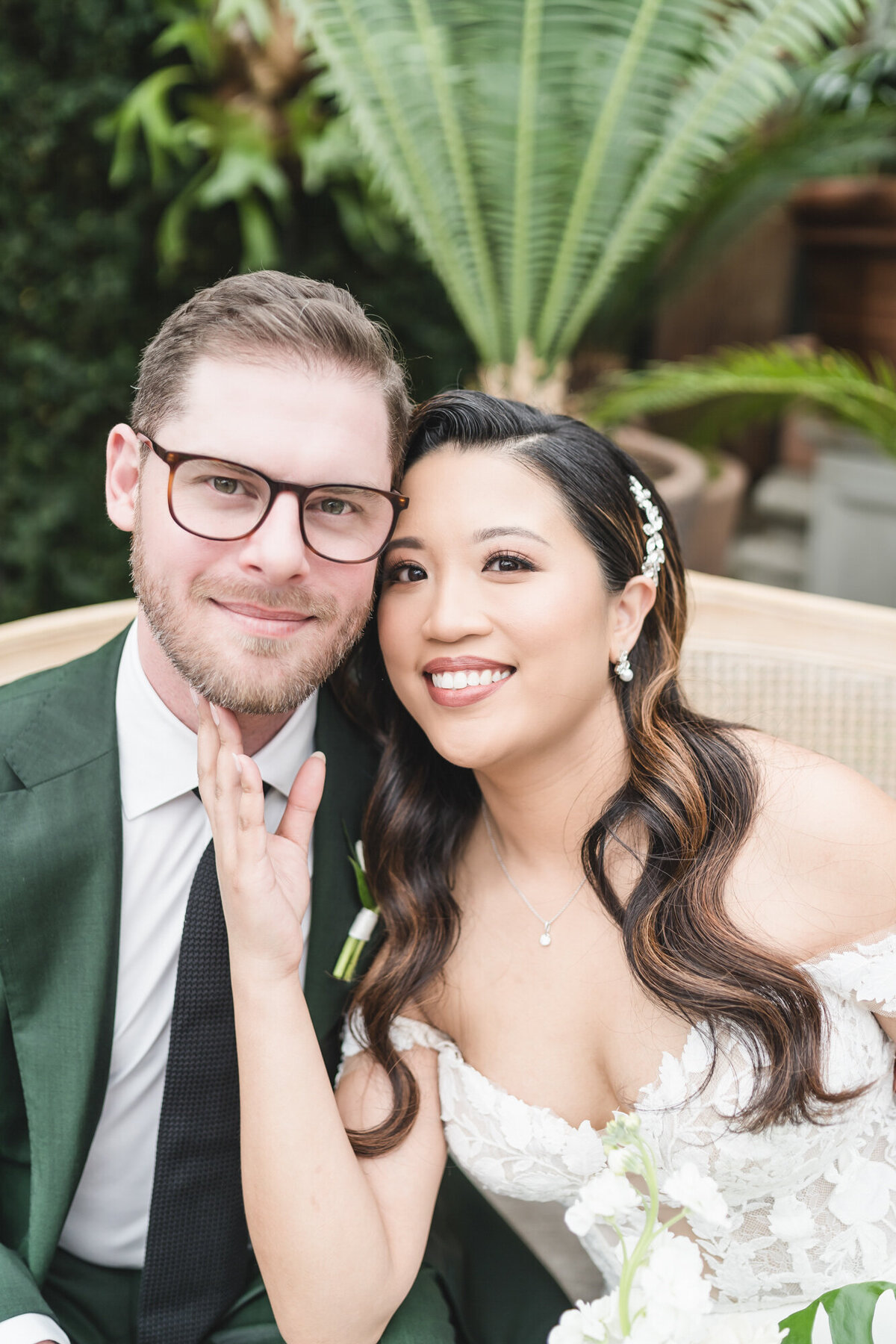 A MAGICAL WINTER PLANTERRA GARDEN WEDDING WITH A GREEN COLOR PALETTE IN WEST BLOOMFIELD, MICHIGAN PROVIDED BY KARI DAWSON PHOTOGRAPHY43