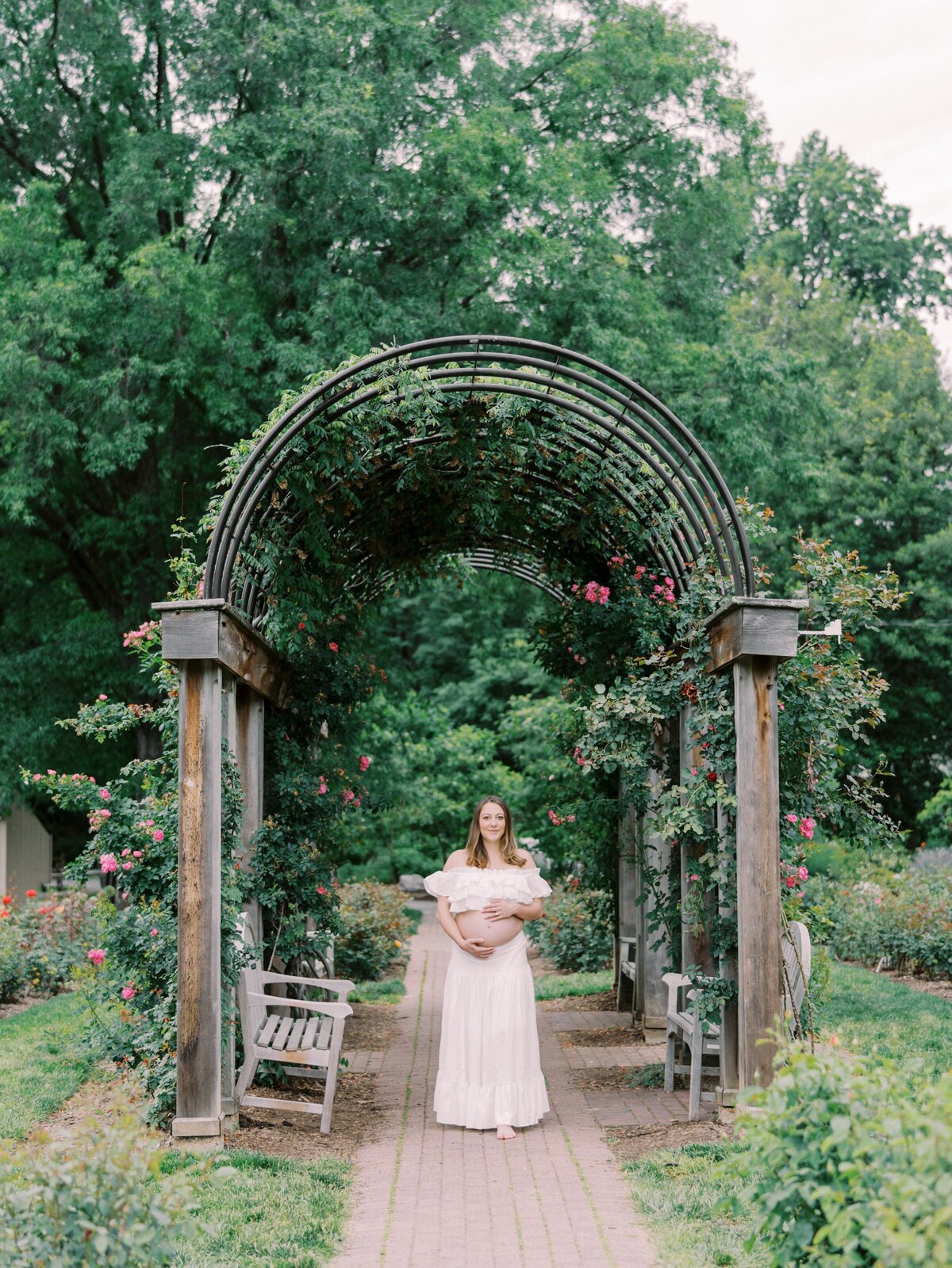 rose-garden-maternity-photos-northern-virginia-maternity-photographer11