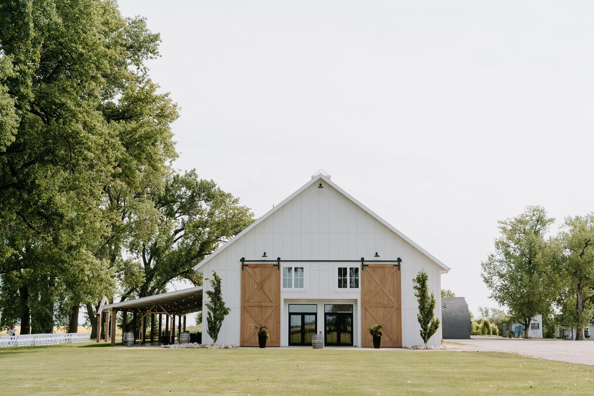 evergreen_weddings_co_canada_wedding_planner_designer_ottawa_winnipeg_toronto_full_service_wedding_planning_management_coordination_coordinating_design_services_designer_luxury_high_end_2