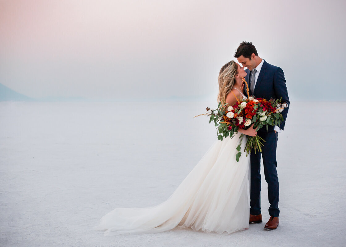 180830_Jenn&BenBridals_BonnevilleSaltFlatsUtah_AnjaJensenPhotography_001-149