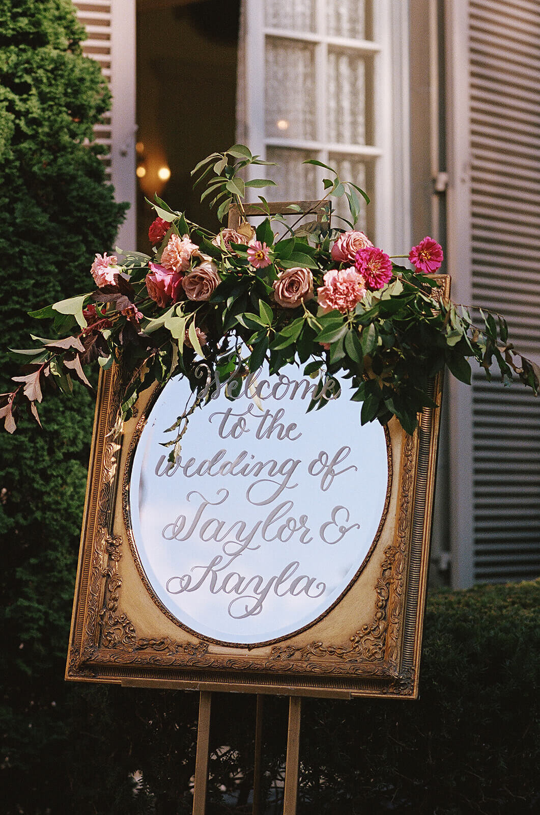 glen-manor-house-summer-wedding-florals-10