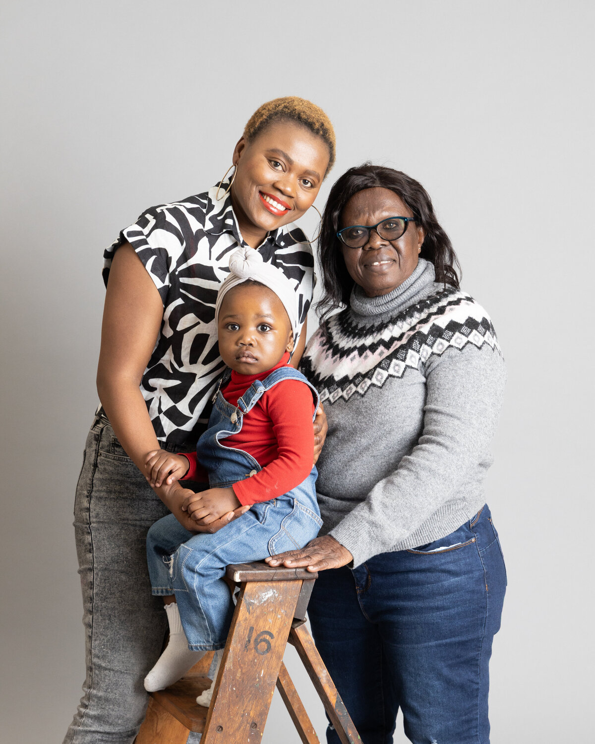 toronto-kingsway-candid-family-photos