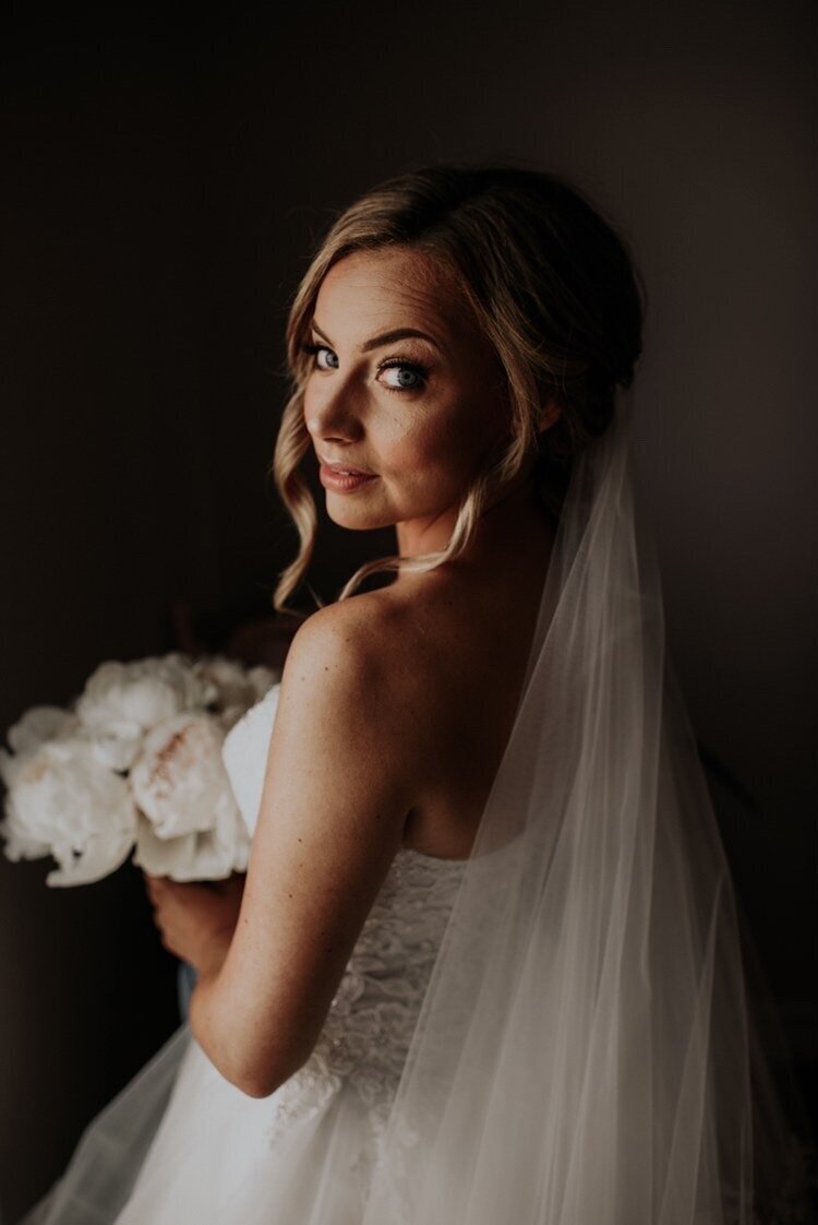 timeless-romantic-makeup-edmonton