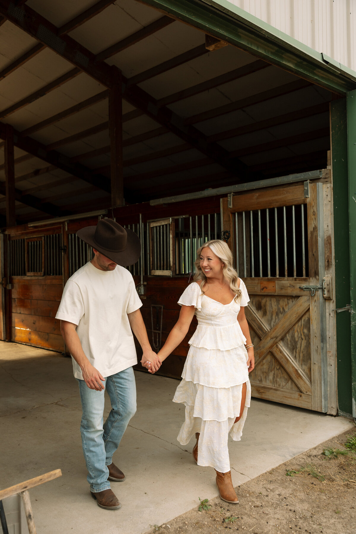 Wisconsin Horse Farm Engagement Session Creative Couples Session-68