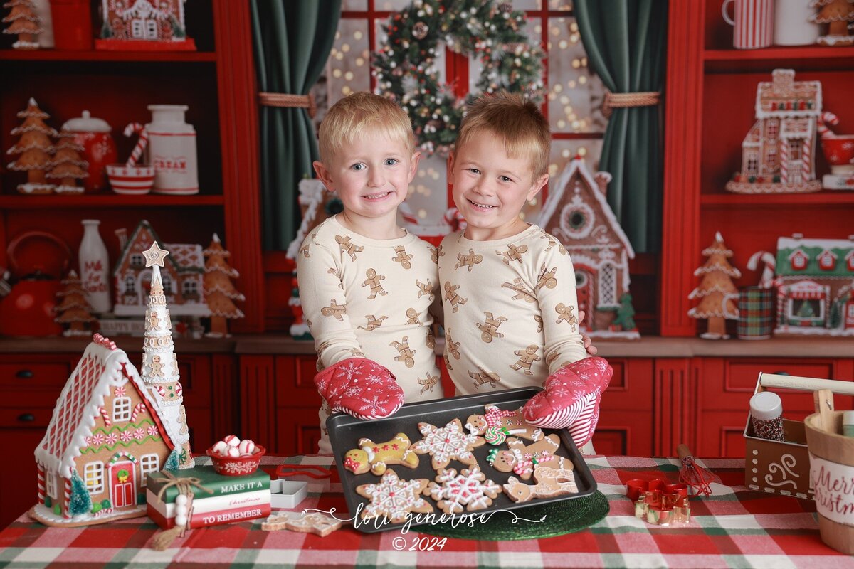 lehigh-valley-photographer-lori-generose-lg-photography-christmas-studio-mini-session-dorneyville-pa