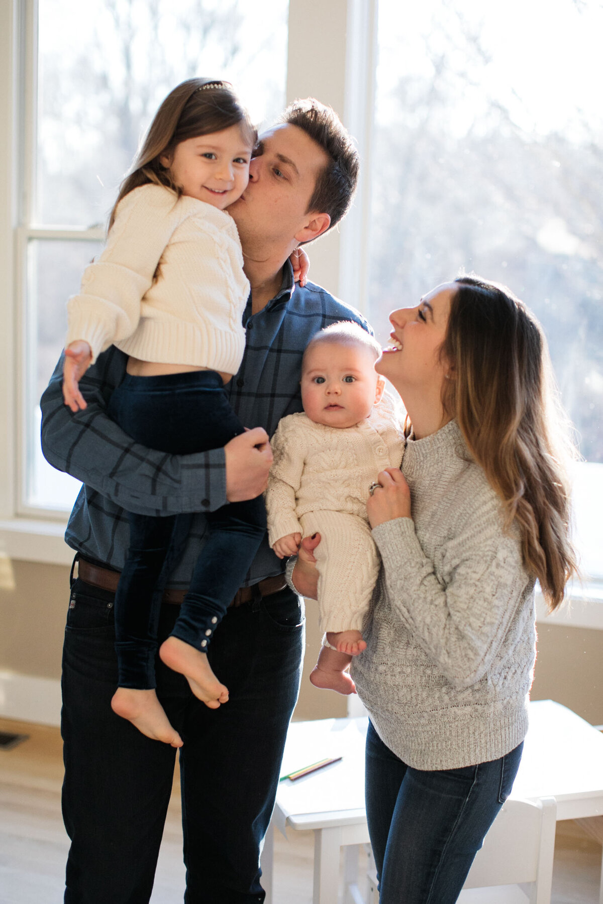 candid-natural-boston-newborn-family-photographer-zev-fisher-061