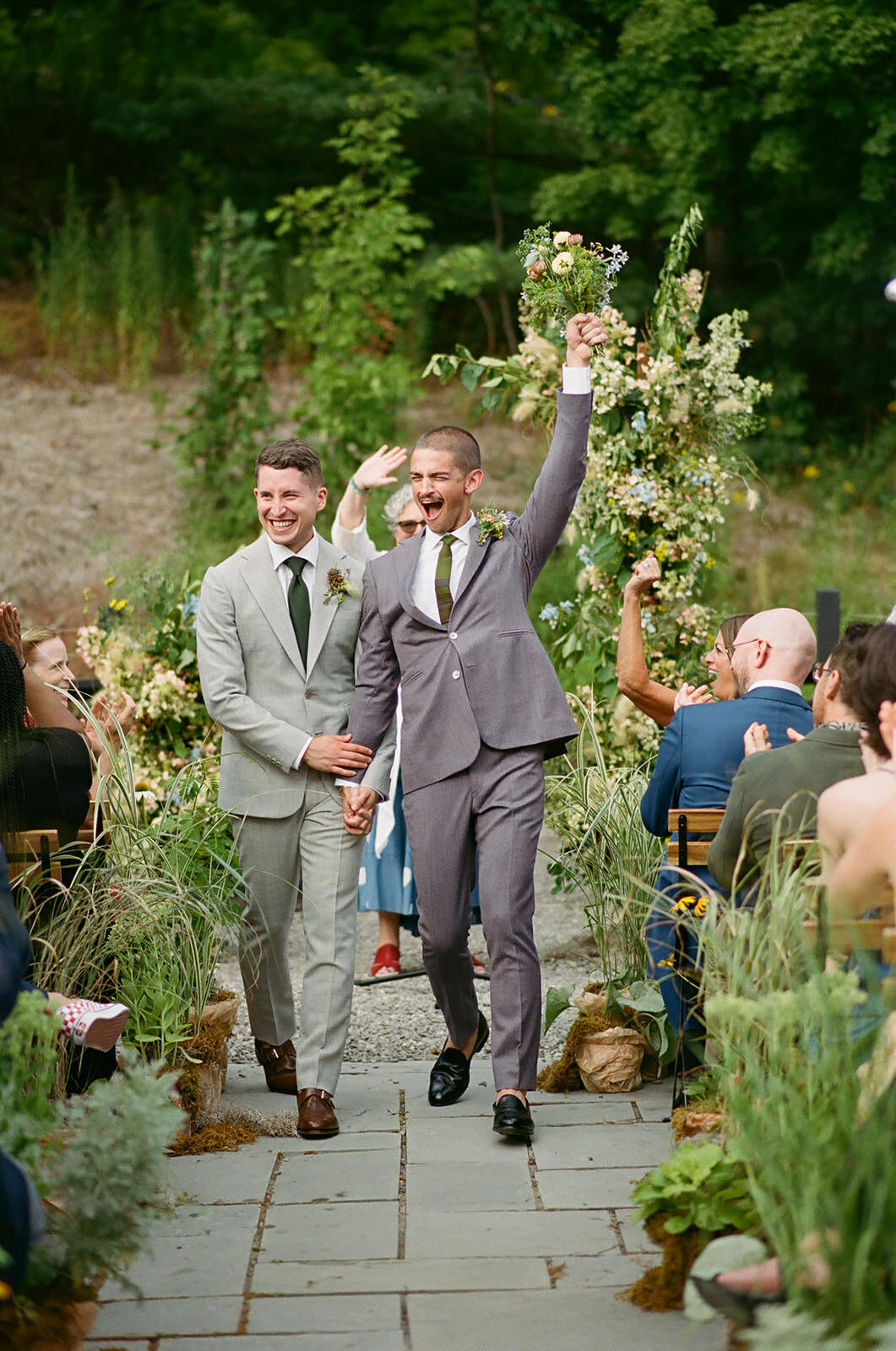grooms-celebrate-just-married-moments-catskills-garden-wedding
