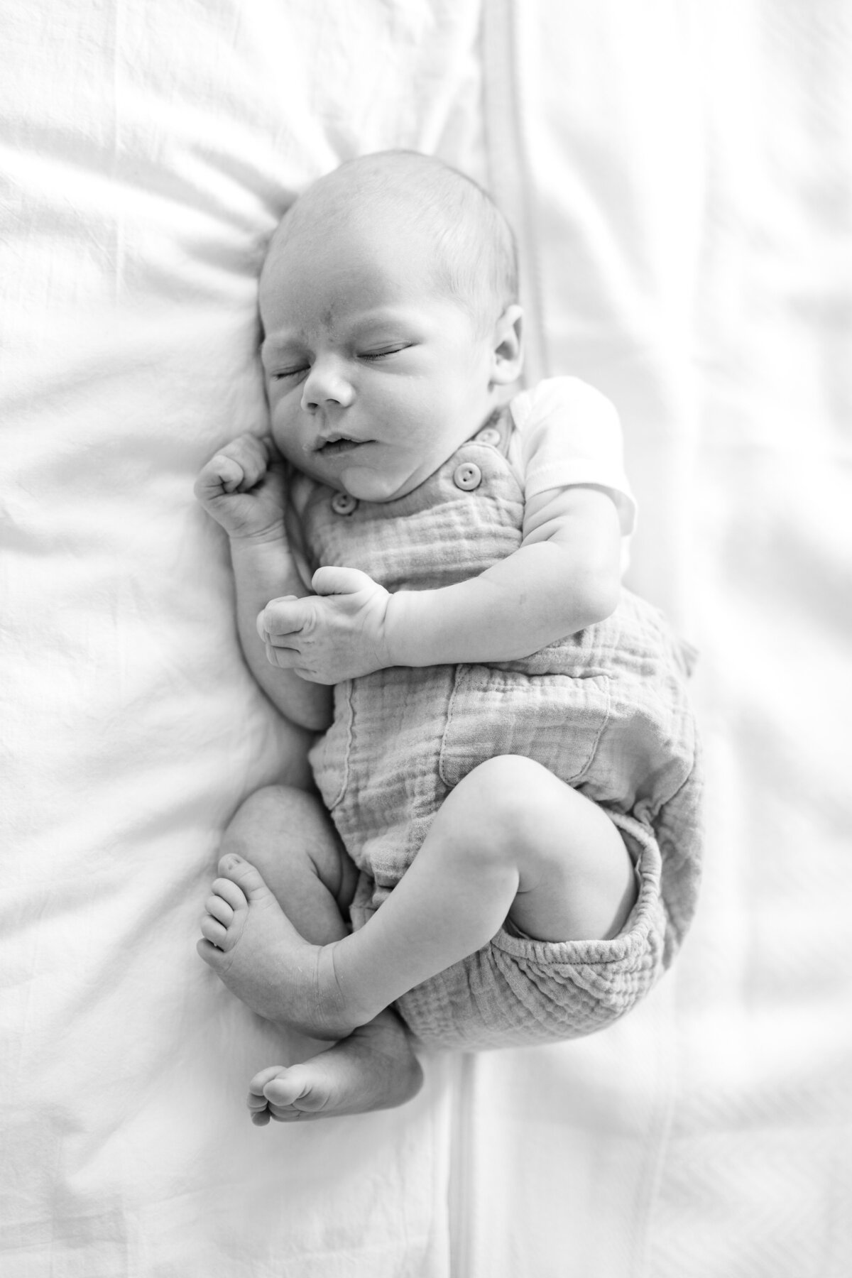 in-home-newborn-photo-shoot-12
