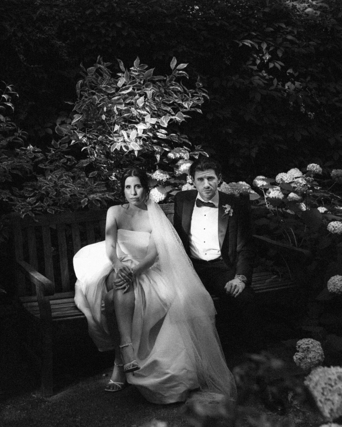bride-groom-portrait-raphaelle-granger-luxury-wedding-photographer-montreal-toronto